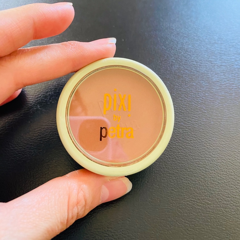 Pixi by Petra Blush in BeachRose